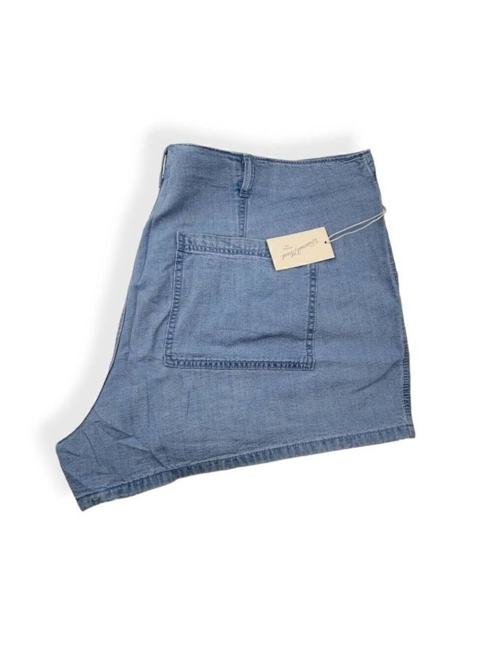 Universal Thread Light Wash Shorts 26W - Picture 2 of 3